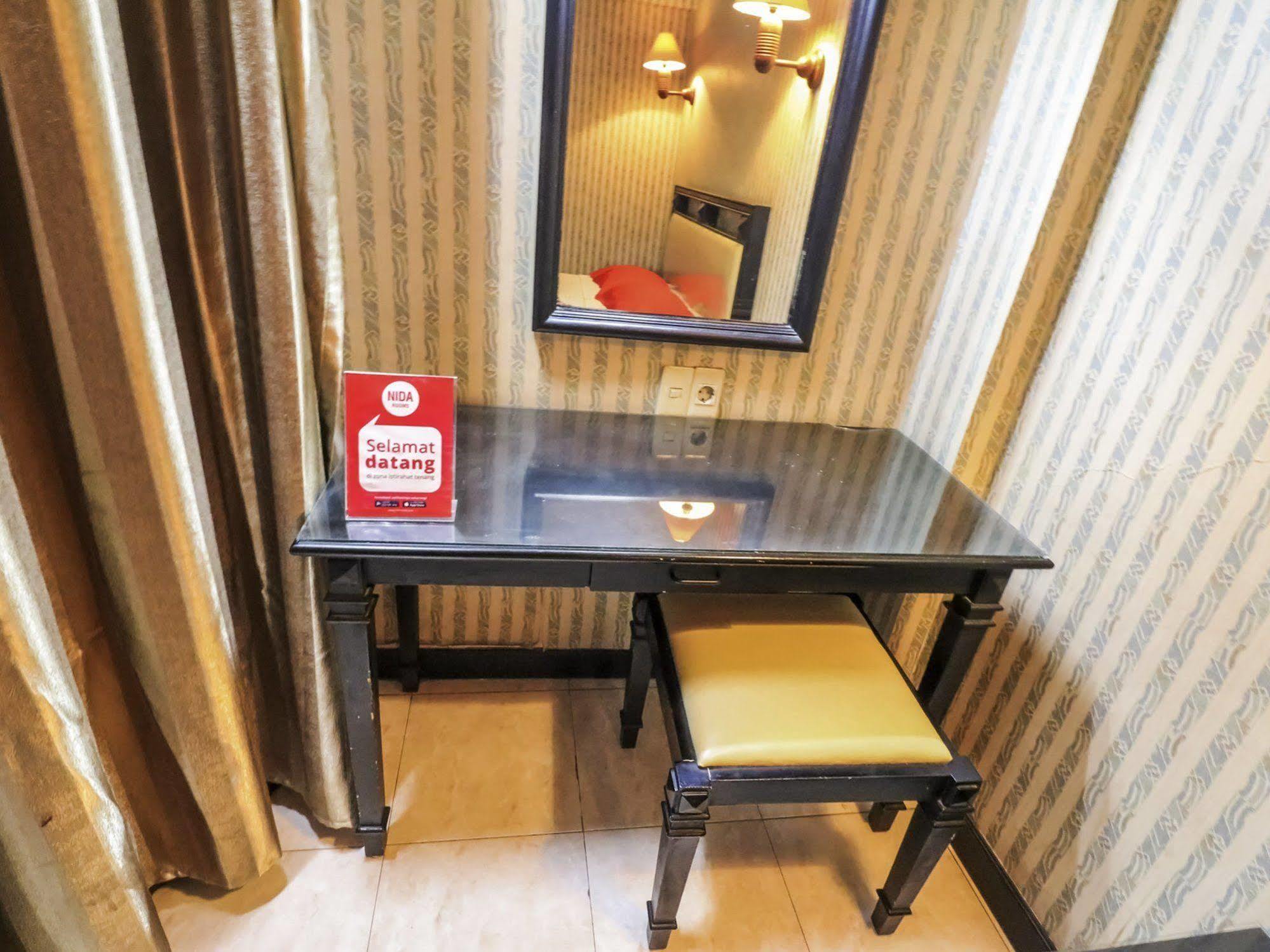 Hotel Yasmin Makassar Mitra Reddoorz Exterior photo