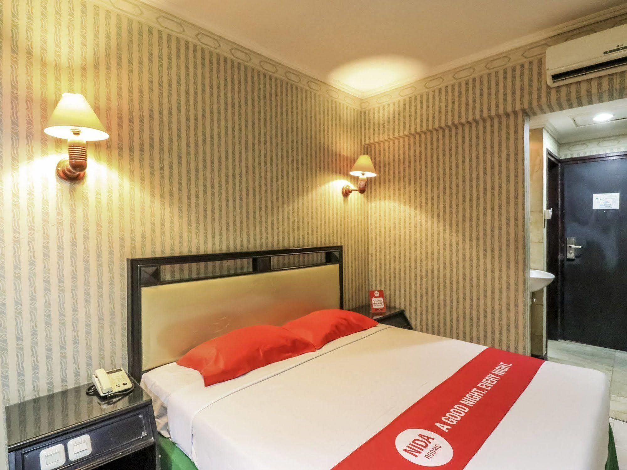 Hotel Yasmin Makassar Mitra Reddoorz Exterior photo