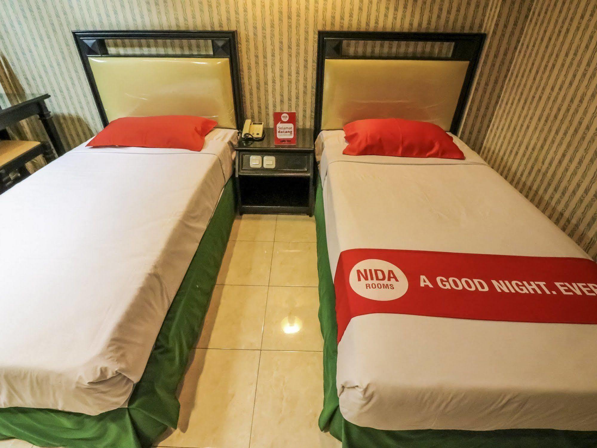 Hotel Yasmin Makassar Mitra Reddoorz Exterior photo